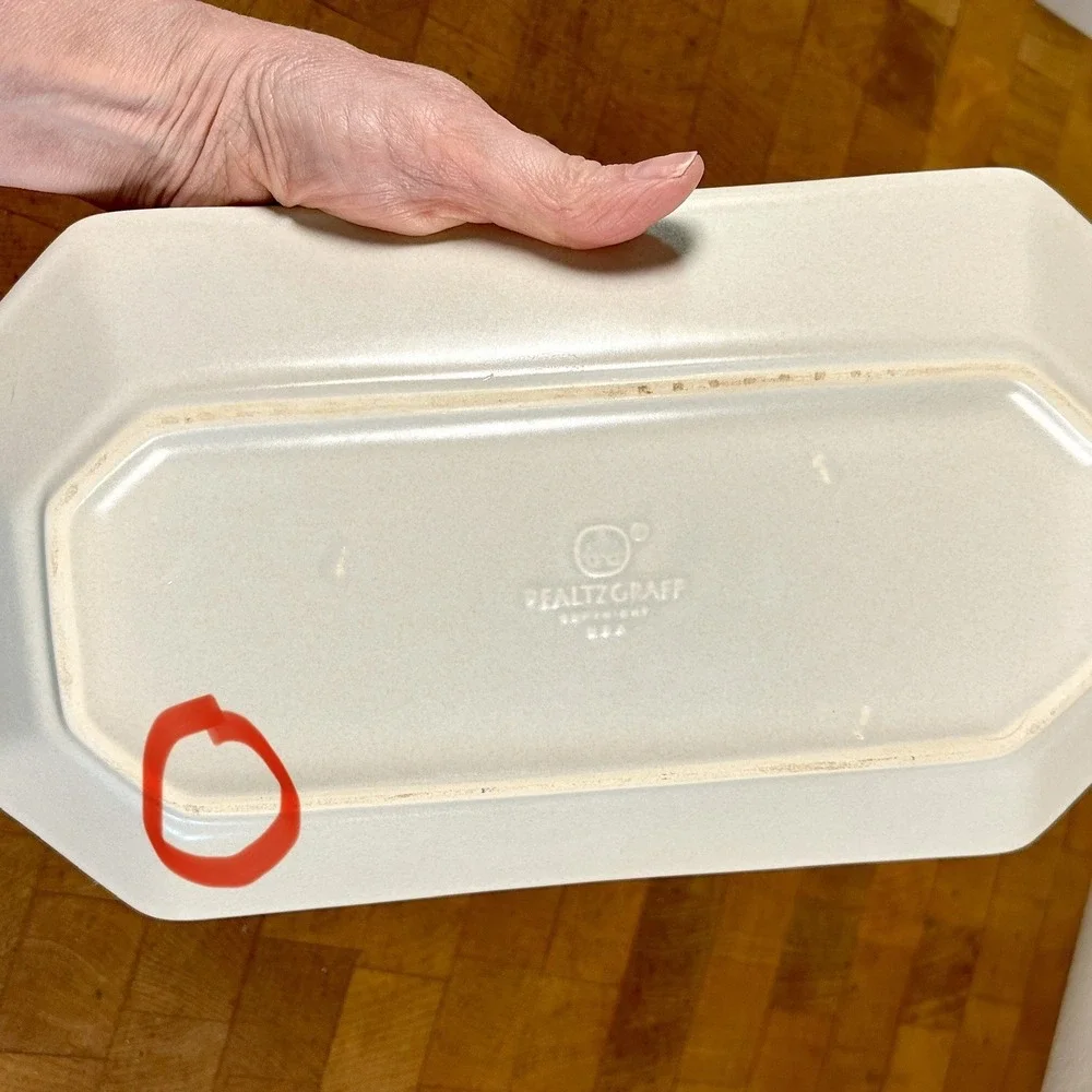 Pfaltzgraff Yorktowne Bread Tray 